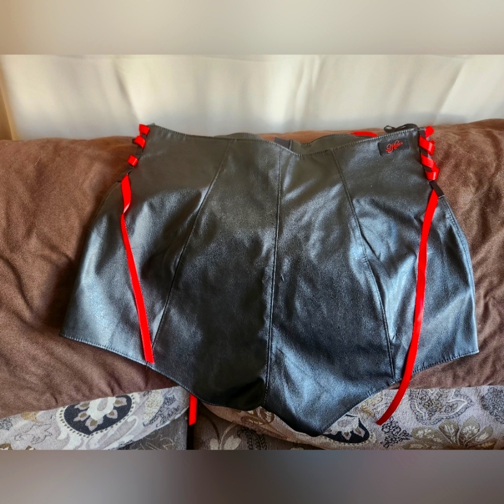 pleather high rise shorts LG